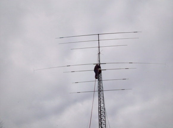 N9AW (NK9G on tower) Mosley Pro57B-40 w/ 40 mtr added 11/09